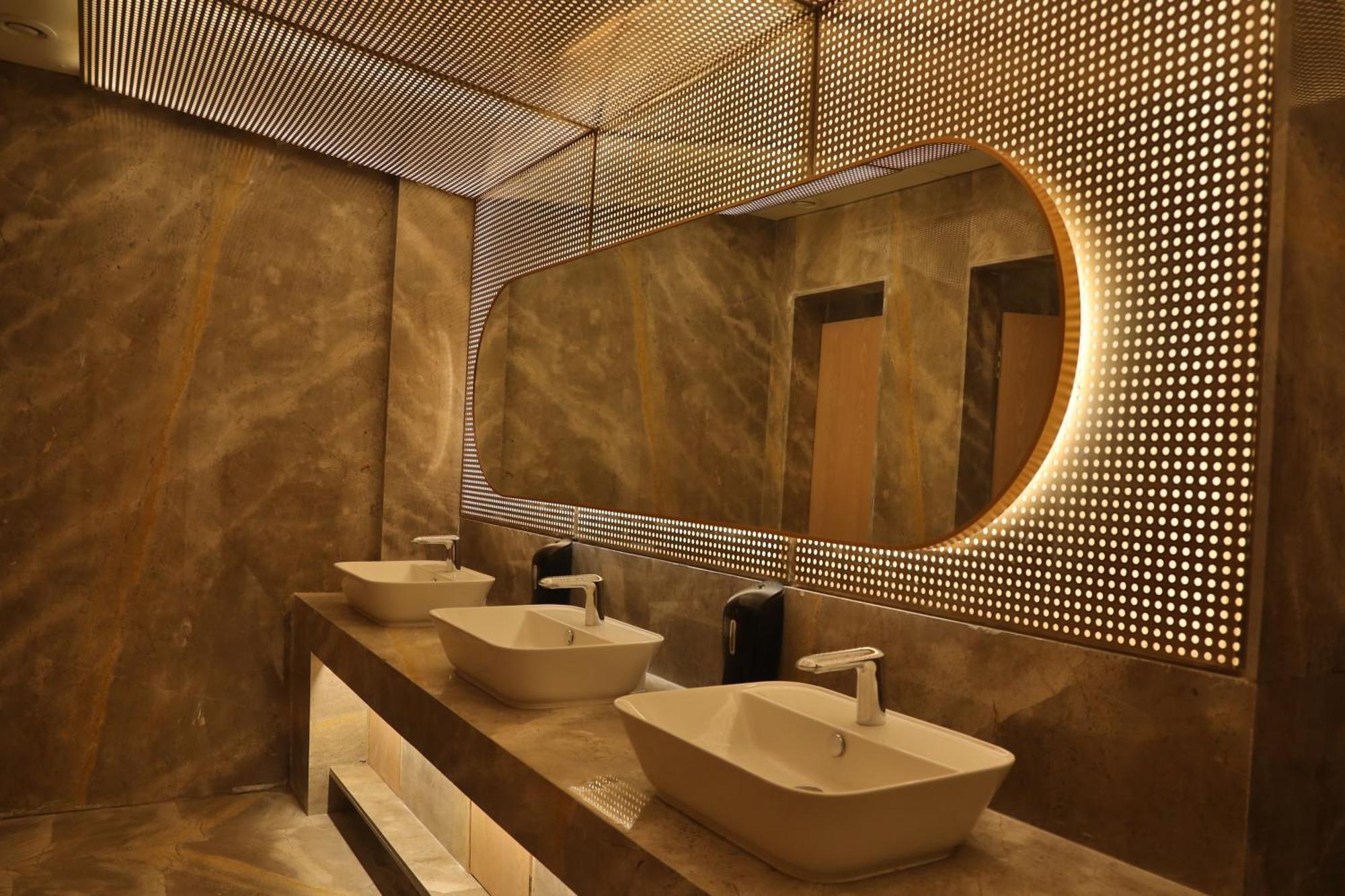 The World Surat Hotel Ngoại thất bức ảnh
