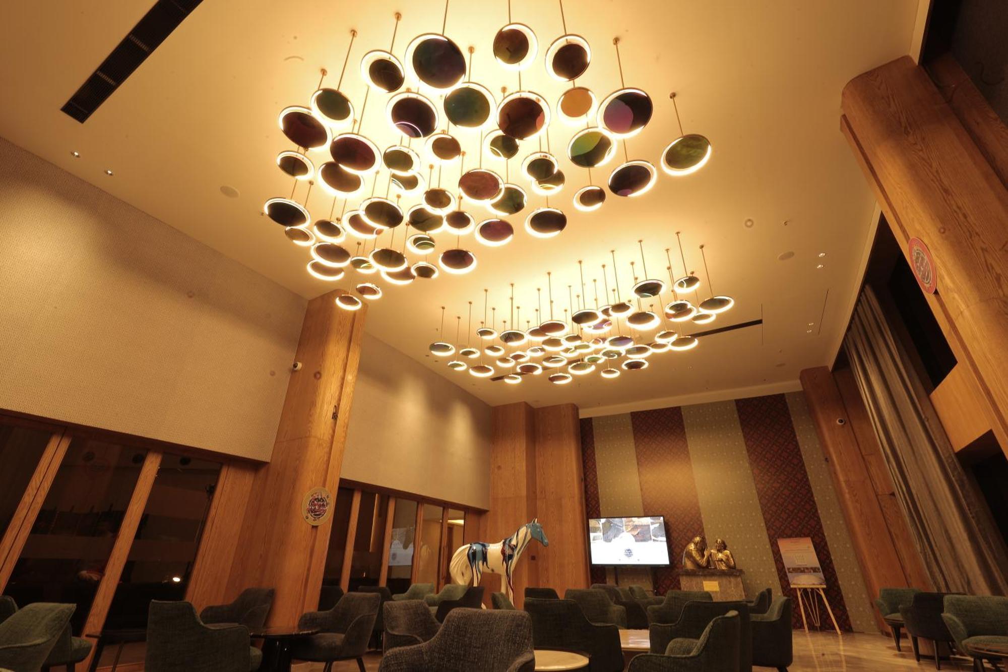 The World Surat Hotel Ngoại thất bức ảnh