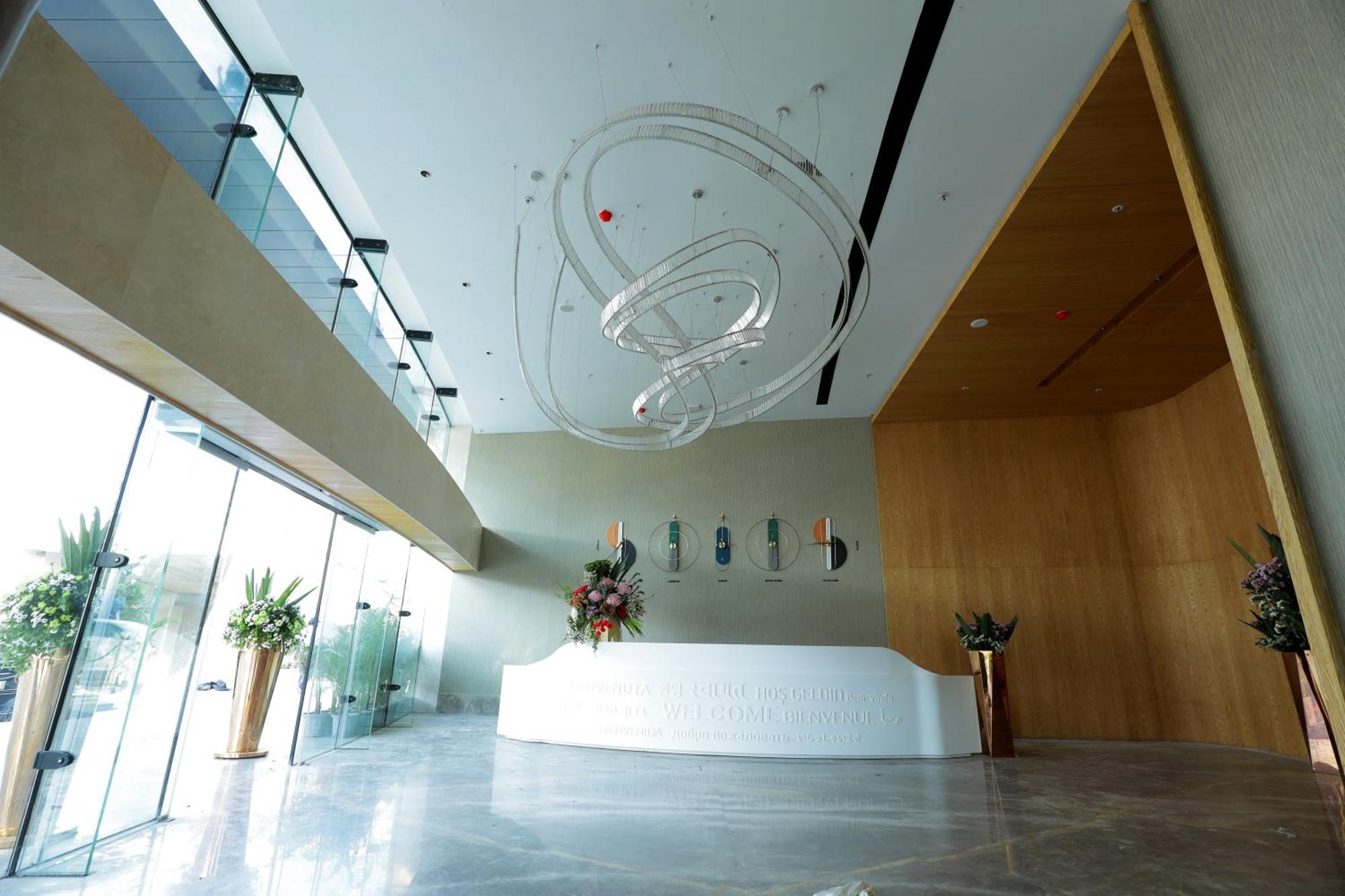 The World Surat Hotel Ngoại thất bức ảnh