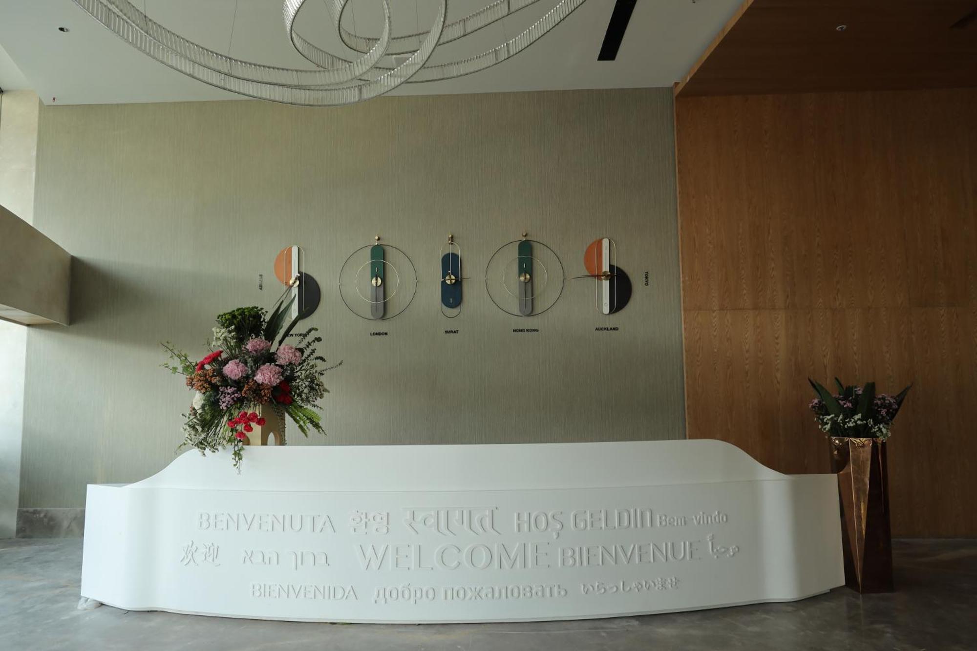 The World Surat Hotel Ngoại thất bức ảnh